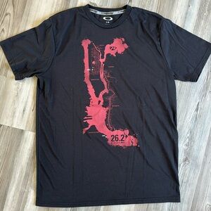 Oakley hydrolix  2015 NYC marathon tshirt